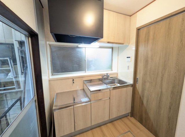 桜ヶ丘リノベ戸建1号室 キッチン