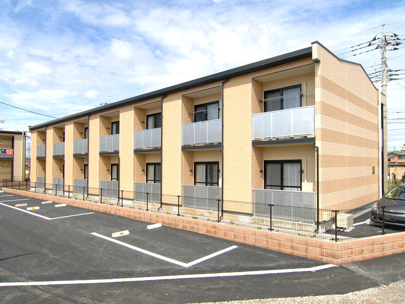 レオパレスアルピナの外観画像