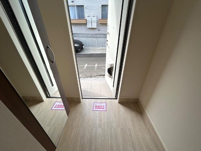 キャメロット八王子102号室 玄関