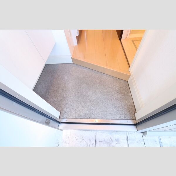 グランモア　Ⅲ107号室 玄関