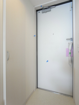 リブリ・アルバMU 玄関