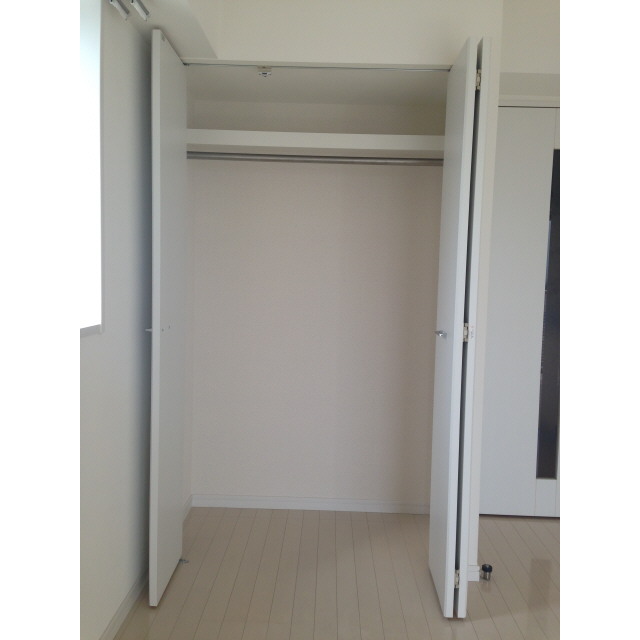 プレール・ドゥーク東雲104号室 内観