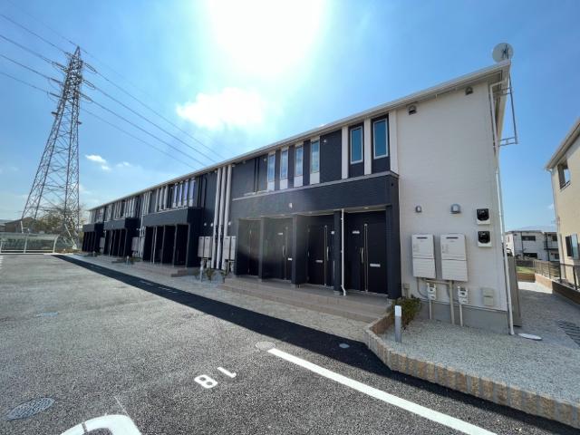 アジュール 外観写真（昼）