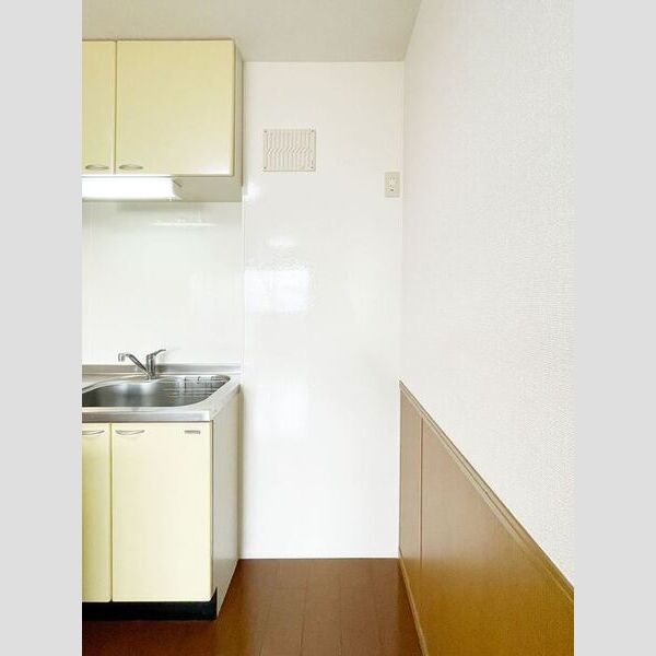 プレジオ207号室 冷蔵庫置き場