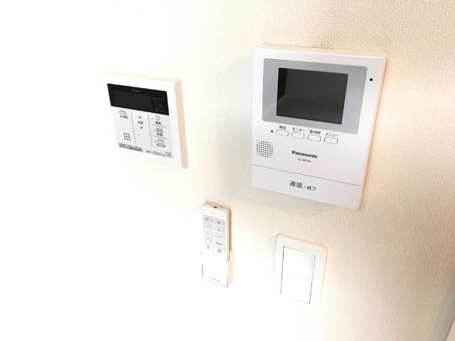パークサイド大丸 （２０２号室）カメラ付インターホン