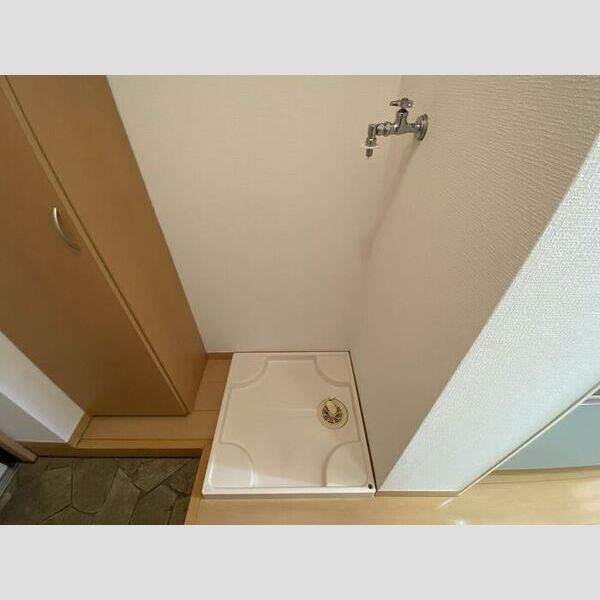 GRANDE 113号室　洗濯機置き場