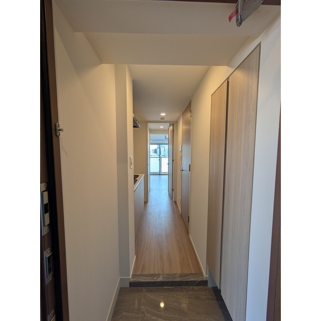 プレール・ドゥーク横濱子安403号室 内観