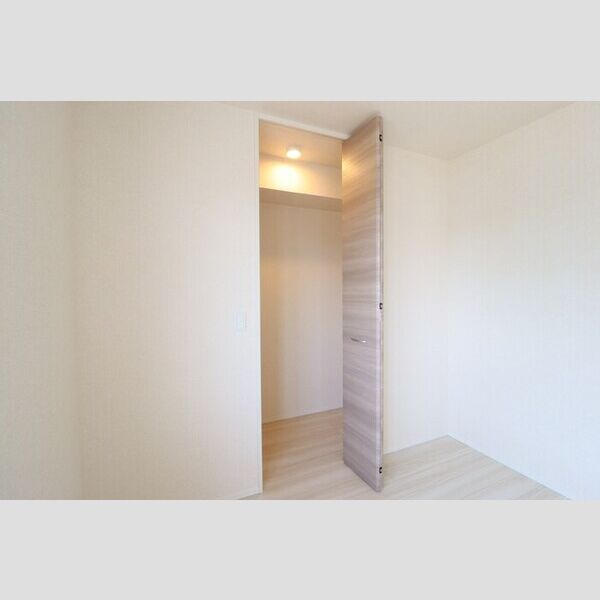 アヴェール ウォークインクローゼット