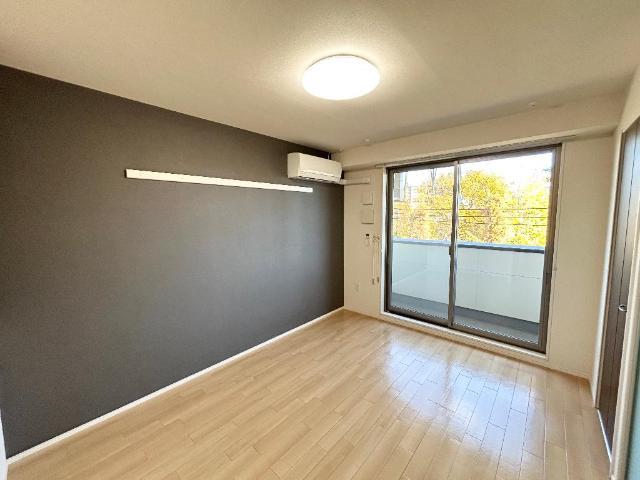 ティアレ305号室 洋室