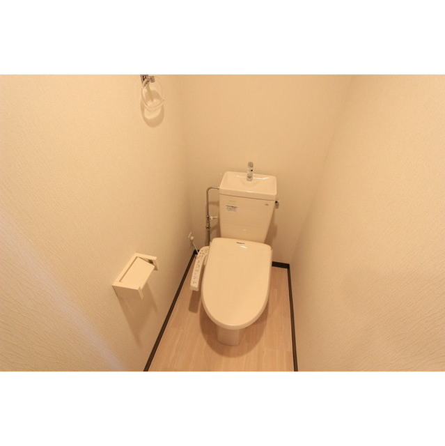 パールサラン204号室 温水洗浄便座