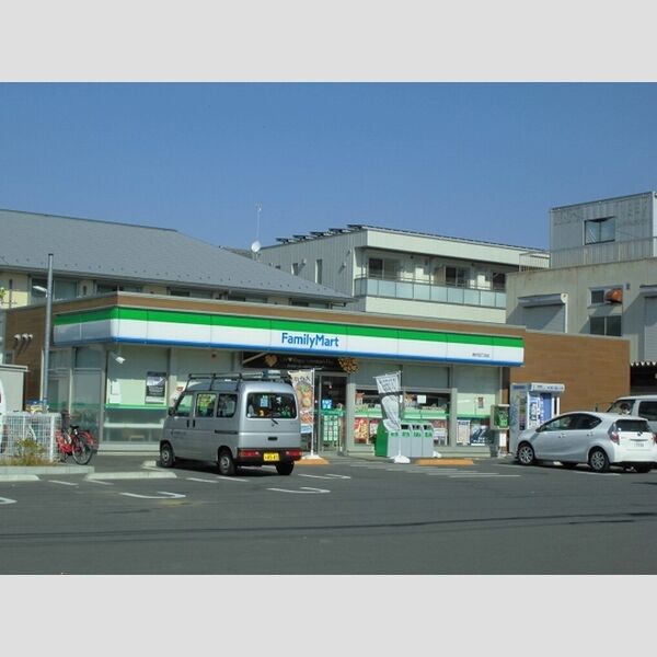 ロワゾ　ブルー ファミリーマート青戸四丁目店まで57m