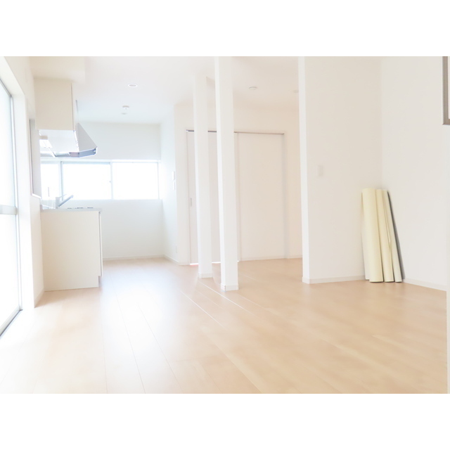 KhazanaYamazaki（旧山崎アパート） リビング