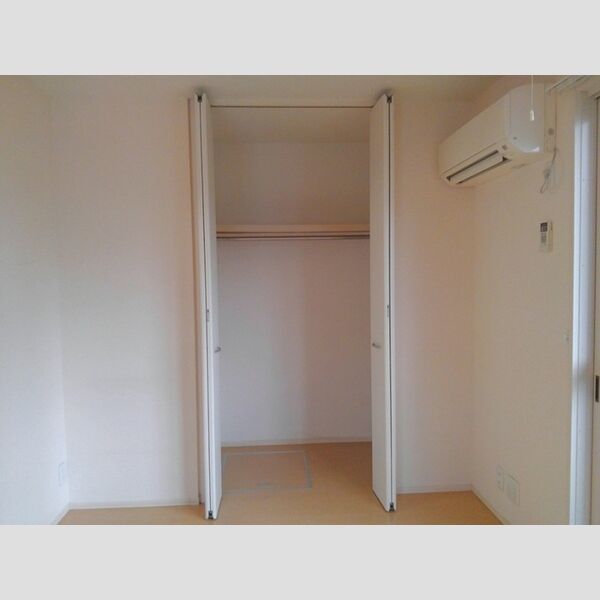 ロワジール　Ⅱ 収納