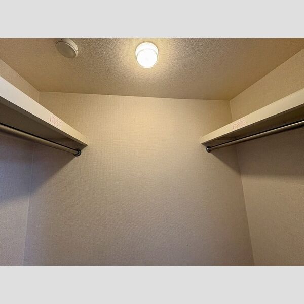 エタニティー東船橋303号室 クローゼット