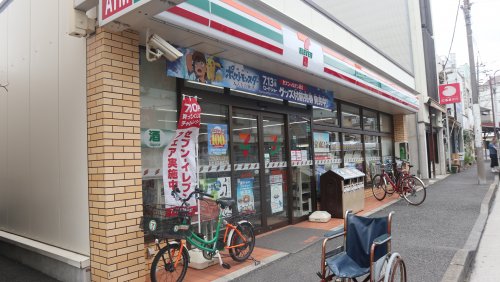 池田マンション202号室 【コンビニエンスストア】 セブン‐イレブン 横浜三吉橋店まで400ｍ