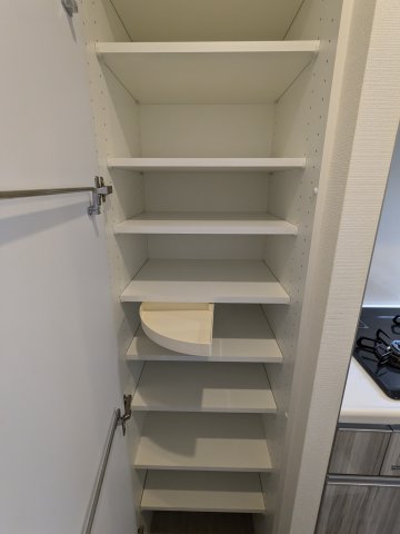 アジールコート東大井220号室 収納