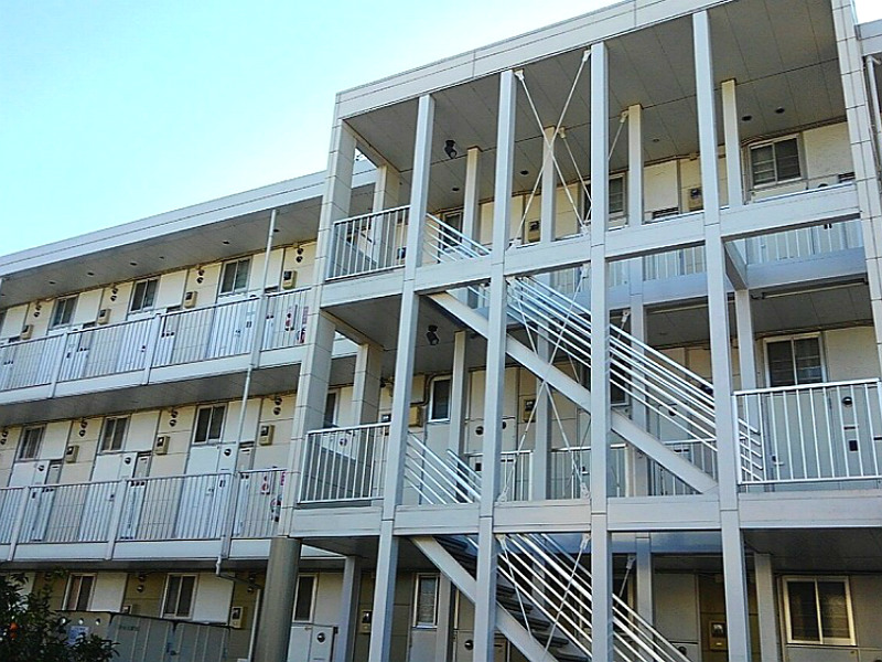 レオパレスドゥジエームの外観画像