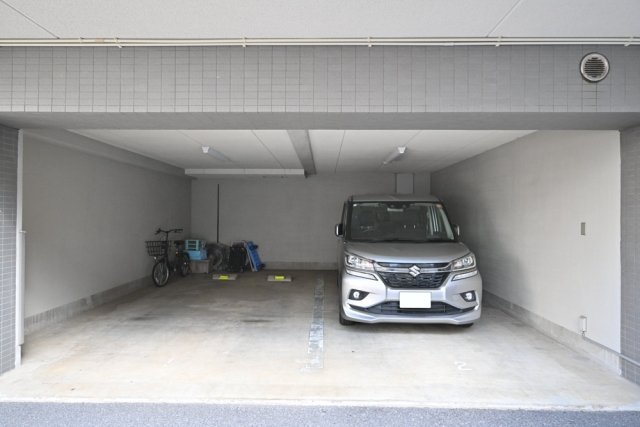 エスコート西荻窪 駐車場