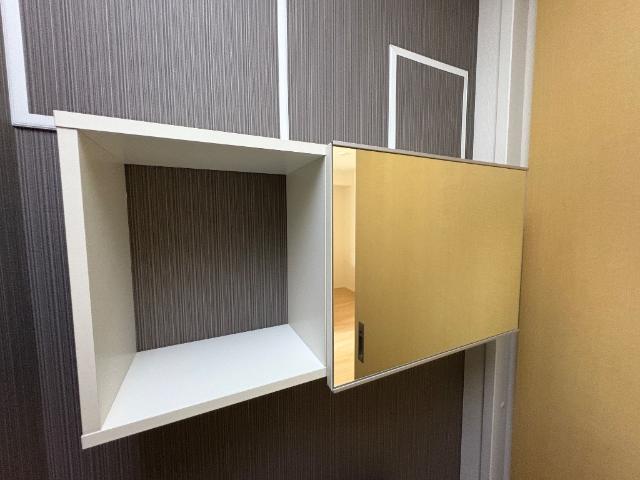 コーポ椛（モミジ）201号室 トイレ収納