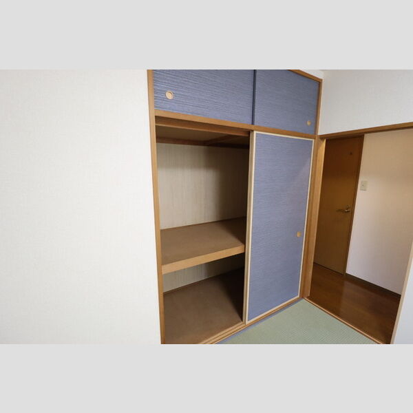 ルーチェ緑が丘　B113号室 和室　収納