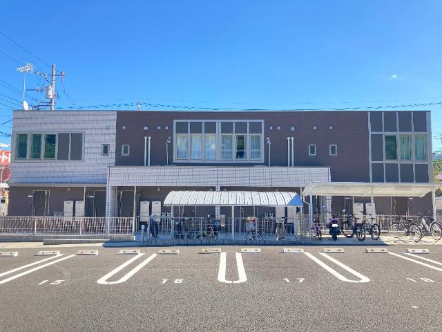 エスタシオン 外観写真（昼）