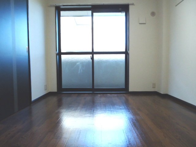 Ｂｌｕｅ－Ｒａｙ　Ｓｅｉｌａｎ 洋室