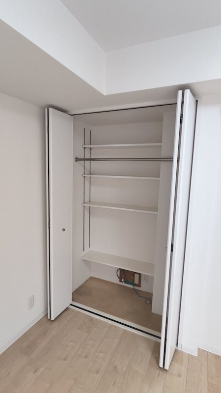 レジディア新川3階 収納