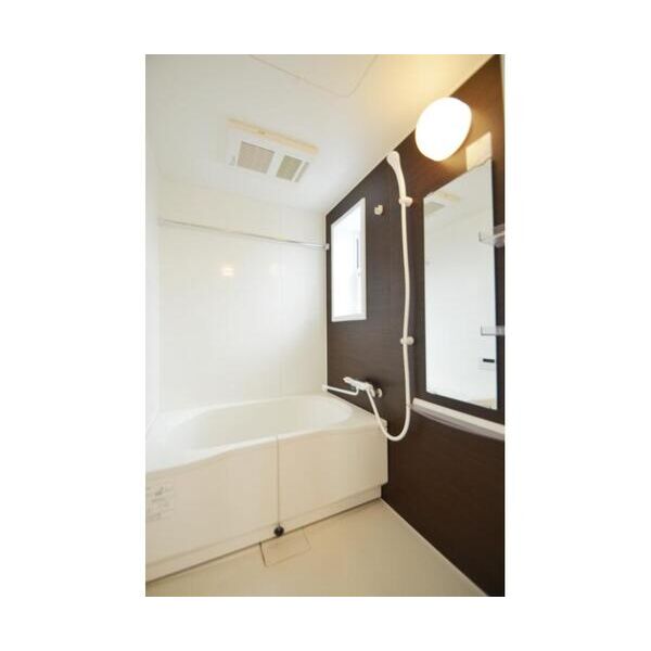 カルド・ファミーユ102号室 お風呂