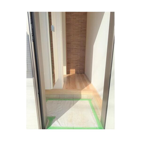 プラージュ材木座102号室 玄関