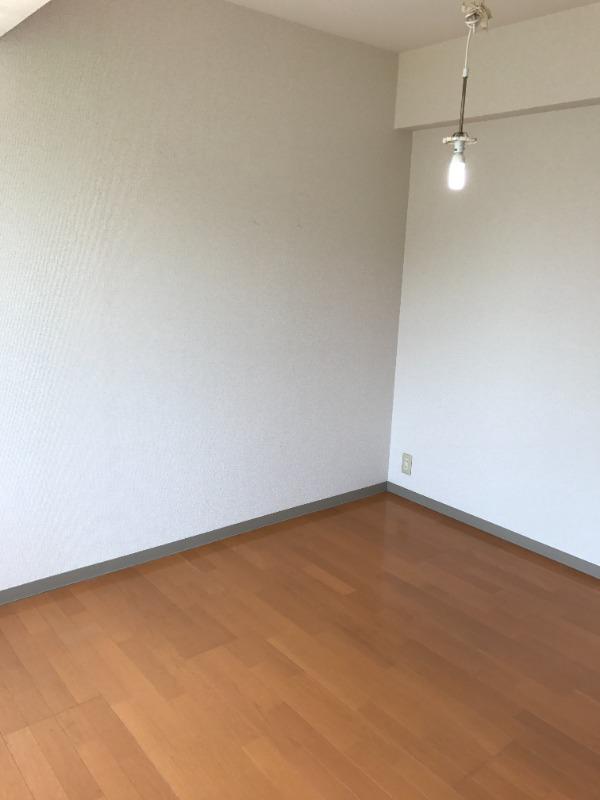 インペリアルビル2階 同建物別部屋の参考画像