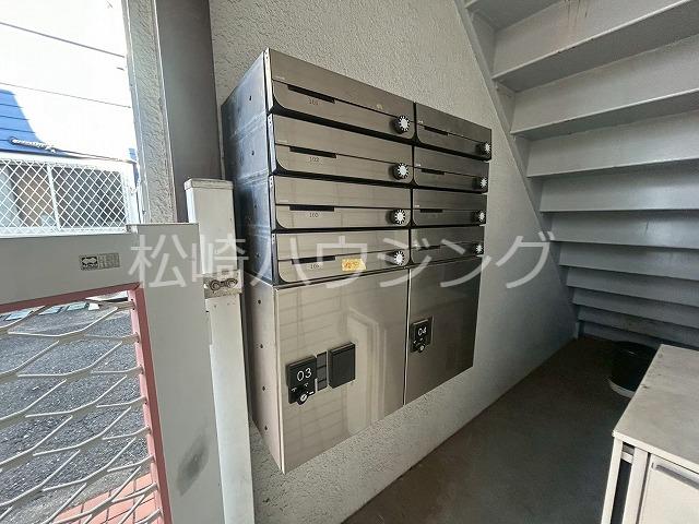 ホワイト松が丘1階 部屋その他