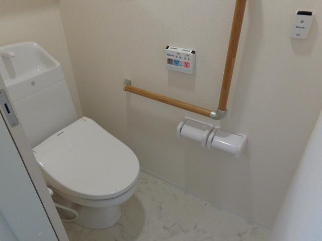 ブリスティア湘南 シャワー付トイレ