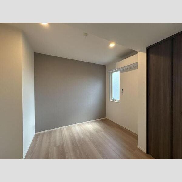 セレスティア南花畑Ⅲ301号室 洋室