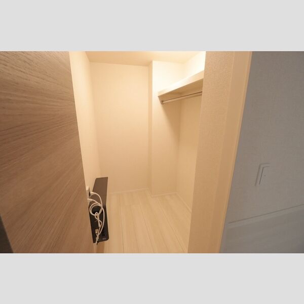 クレール西大宮206号室 ウォークインクローゼット