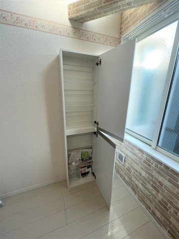 ユナイト能見台ハリマオ105号室 収納