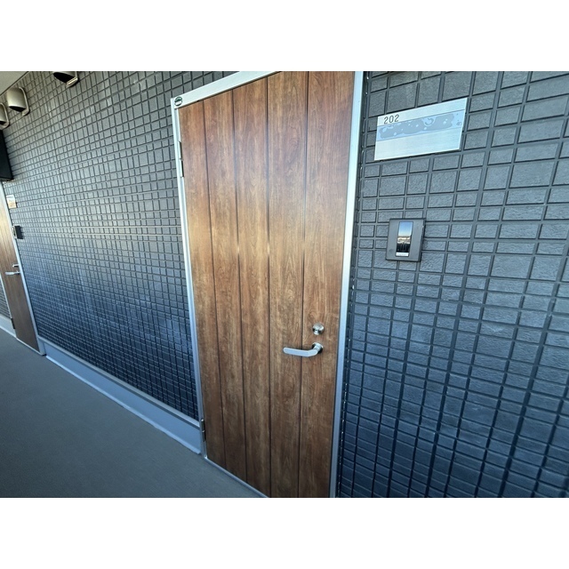 エステイトB東岩槻 玄関