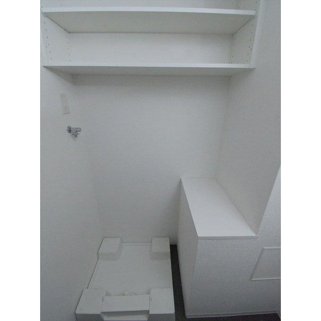 プライムガーデン若木0508号室 室内洗濯機置場