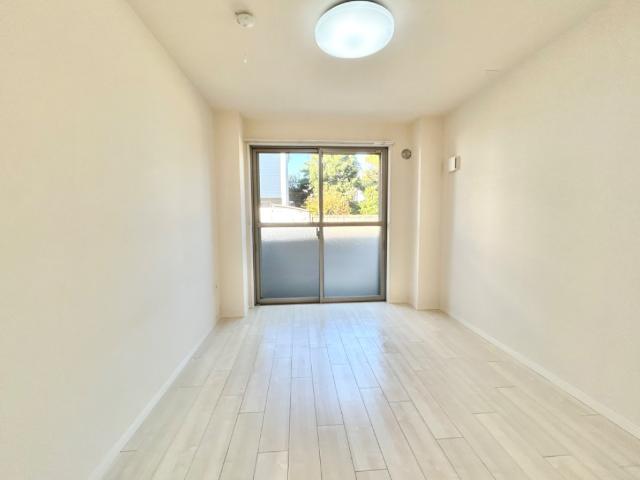 グロリア101号室 玄関