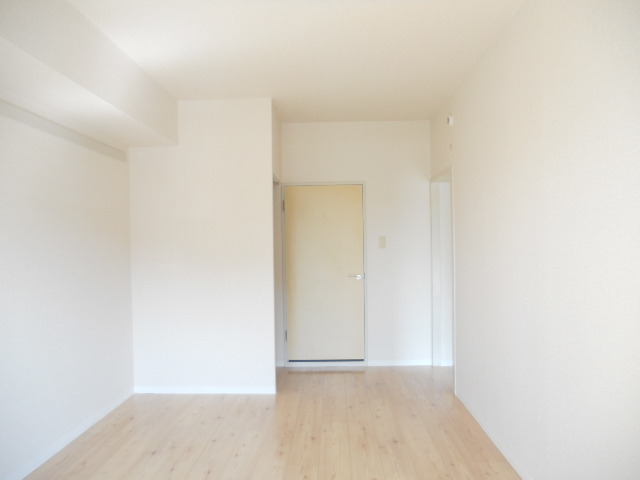 ベルハイツ相模原0202号室 居室1