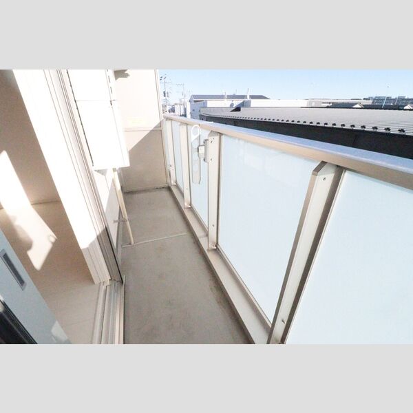 ウィステリア バルコニー