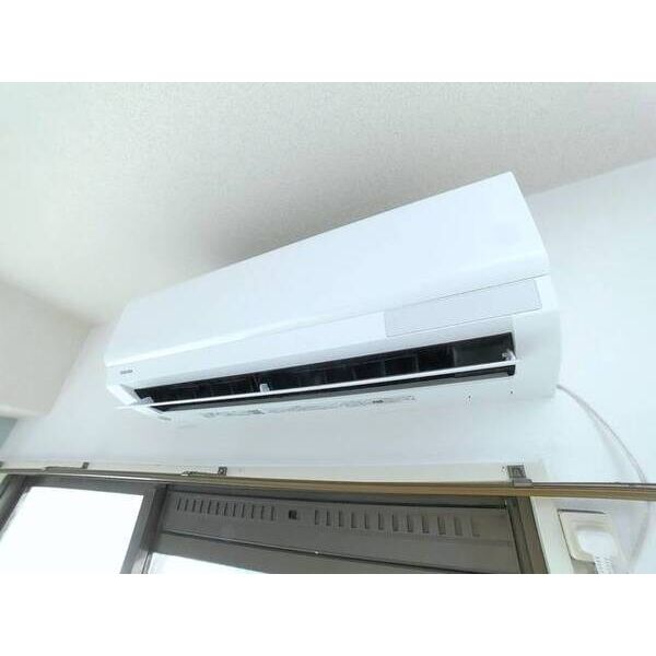 メゾン・ド・ラシーヌ0513号室 エアコン