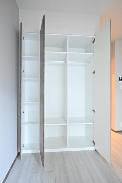 ＧＲＡＮＳＩＴＥ　ＮＡＫＡＭＥＧＵＲＯ4階 収納