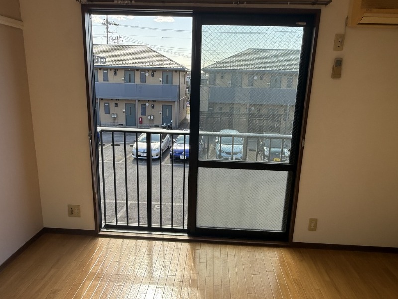 ファミール藤崎(E-134) 居室、リビング