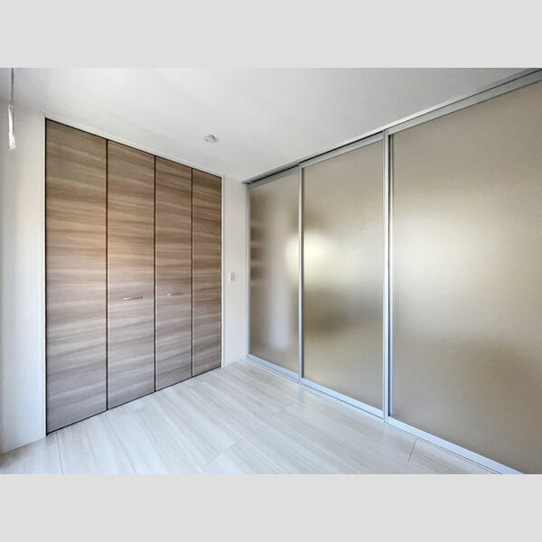 アヴァンス東日暮里202号室 洋室