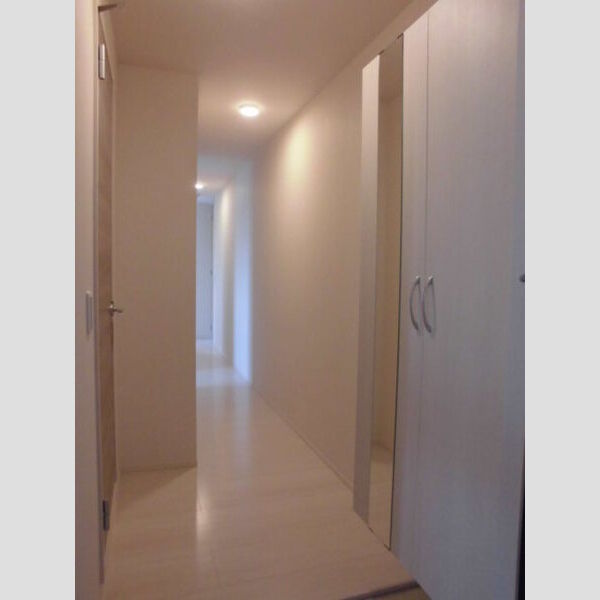 グランデA301号室 玄関