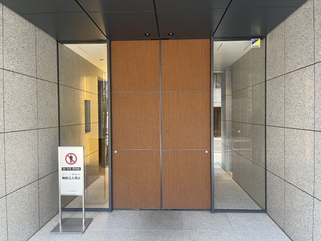 リビオ四谷 エントランス