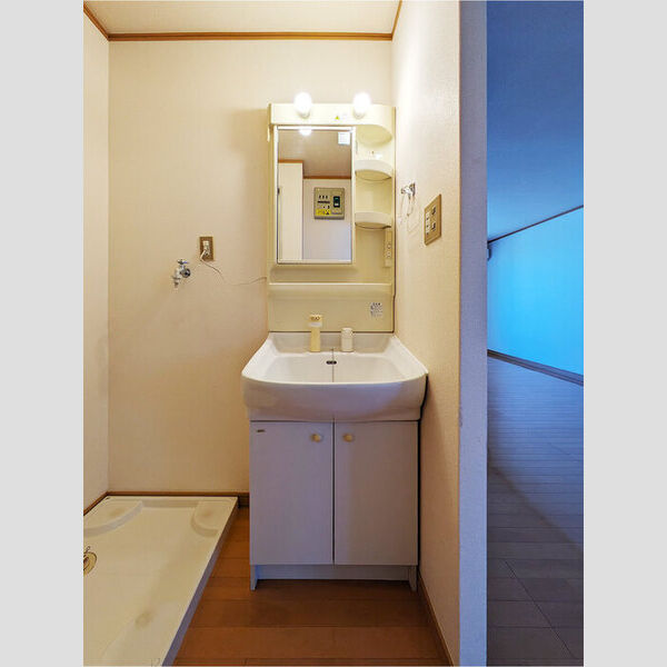 エステート・ニューミー103号室 同建物別部屋の参考画像