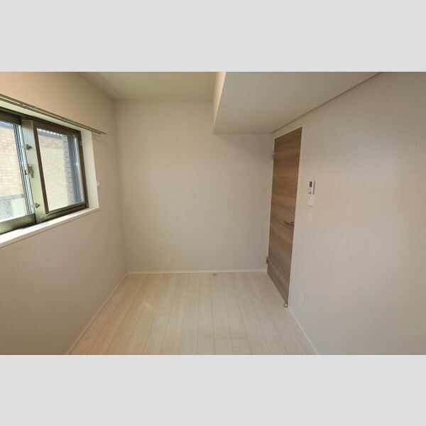 サンジョイアゼロ303号室 納戸