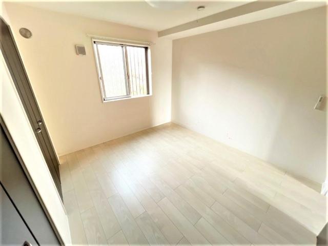 ＣＯＭＦＯＲＴＩＡ103号室 洋室