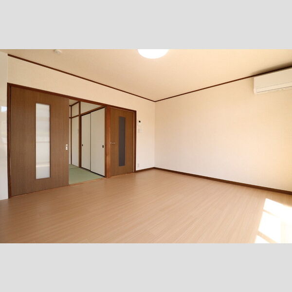 ピアコート松本105号室 LDK・洋室4.5帖